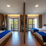 Acros Resort